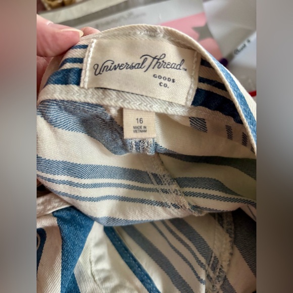 NWT Universal Thread 16 Navy Striped Mini Skirt Denim 15 inch Length Beachy - Picture 4 of 8
